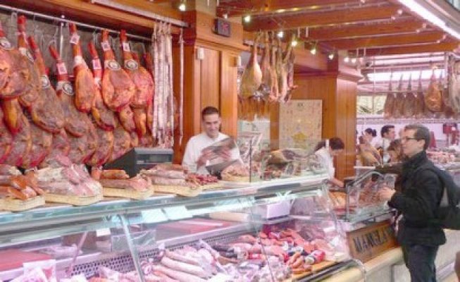 Avicarvil deschide 100 de magazine alimentare